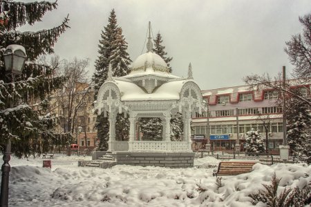   в