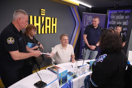 �Ͳ�� -  HUNTING FOR THE CRUISER �MOSKVA�